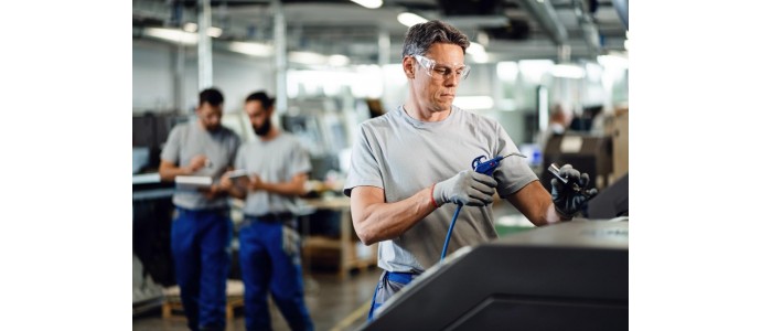 Cortinas de lamas de PVC, ideales para reducir el ruido en entornos industriales Cortinas de lamas de PVC, ideales para reducir el ruido en entornos industriales